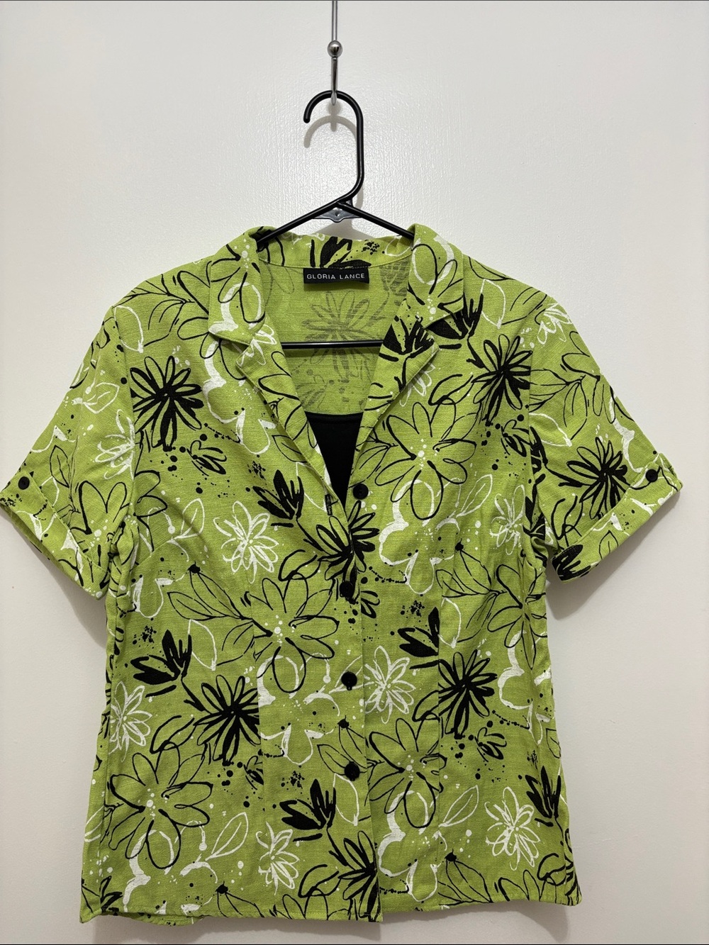 FUN & FABULOUS Gloria V. Lance Lime Green Women's VINTAGE Top